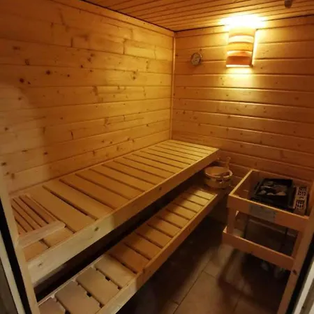 Apartment Bei Der Palme Mit Sauna Moeglichkeit Düsseldorf Eksteriør billede